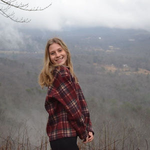 Meet your Posher, Breanna